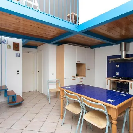 Trilocale Con Terrazzo A 100 Metri Dal Mare, - M025 Apartament Marcelli