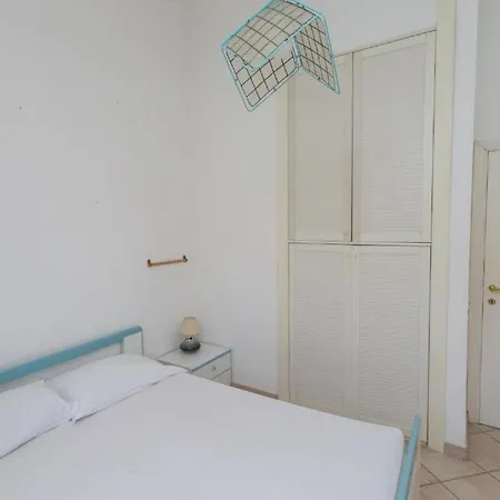 Trilocale Con Terrazzo A 100 Metri Dal Mare, - M025 * Marcelli