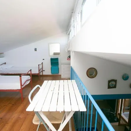 Apartmán Trilocale Con Terrazzo A 100 Metri Dal Mare, - M025 *